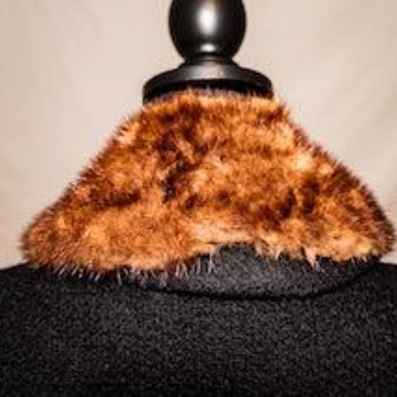 Hard to Find Vintage Lilli Ann Wool Coat - Picture 4 of 5